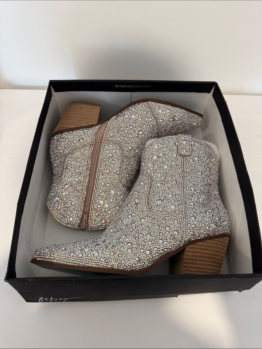 NIB Betsey Johnson Emory Rhinestone Silver Ankle Western Boots Size 8 - Picture 9 of 14